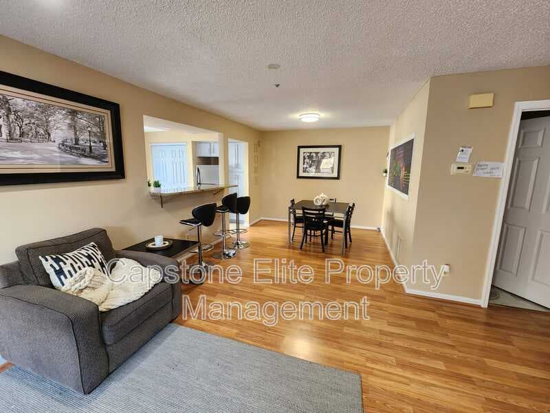 Newark Condo: 30 Richmond Street