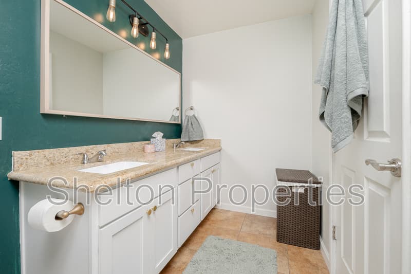 Phoenix House: 1731 W Highland Ave
