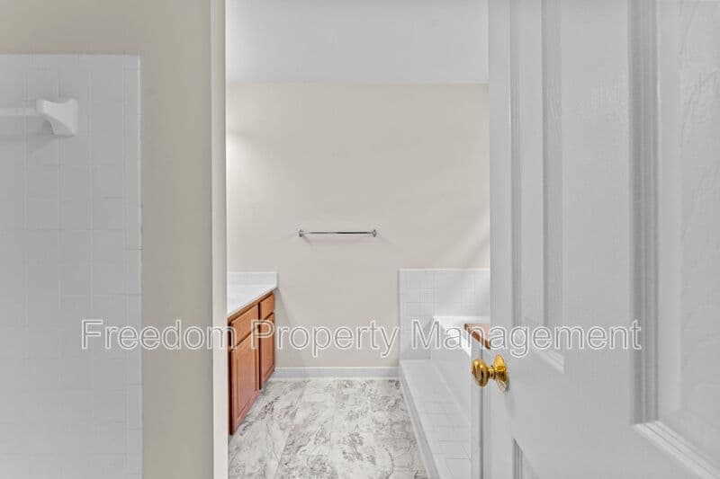 Manassas Townhome: 8644 Sanderling Dr