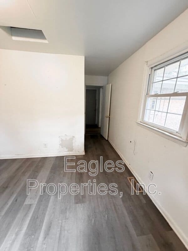 Goldsboro House: 103 Brock St