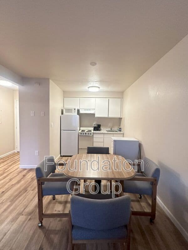 Seattle House: 400 10th Ave