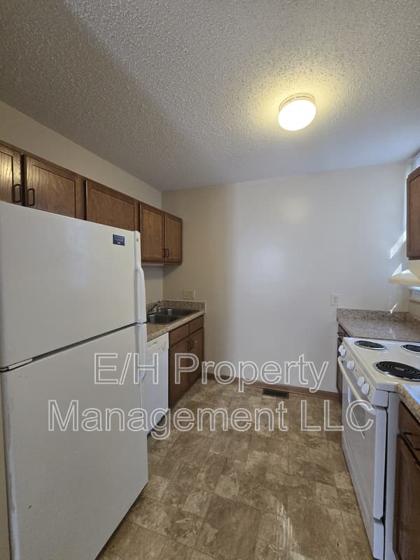 Wichita Condo: 1460 East 17th Street North