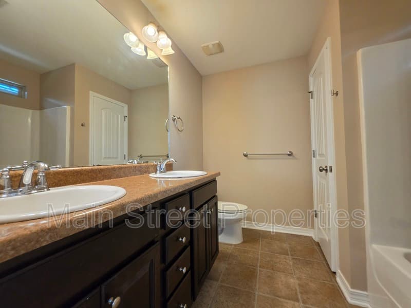 Pace House: 5794 Corkscrew Ct