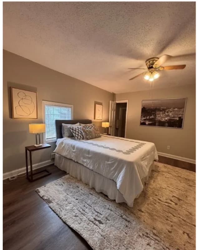 Richmond House: 2508 Robert Moore Cir