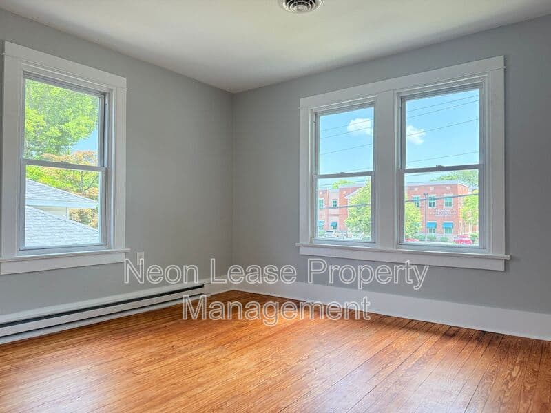 Dover Condo: 880 South State Street