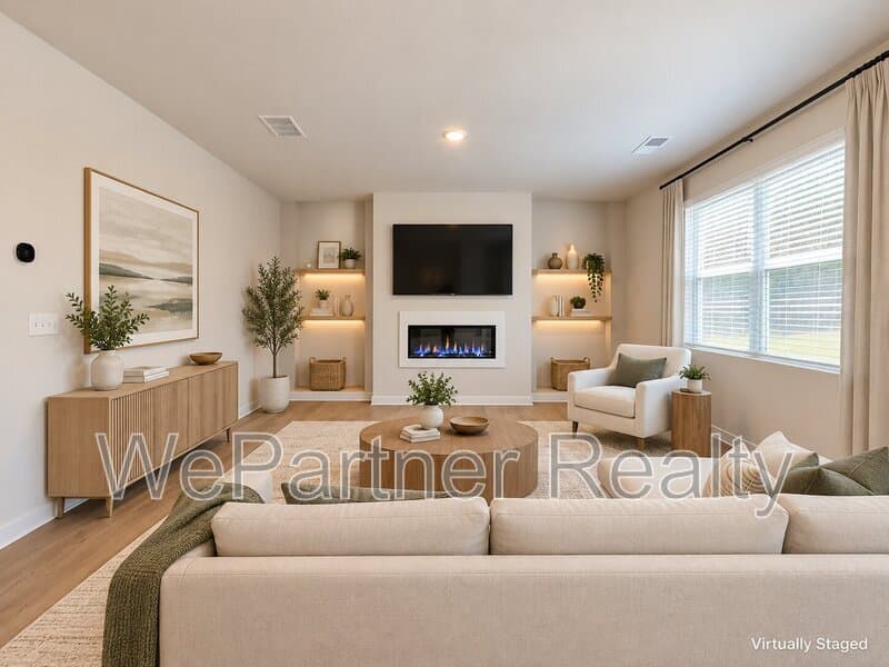Douglasville House: 7225 Lacey Dr