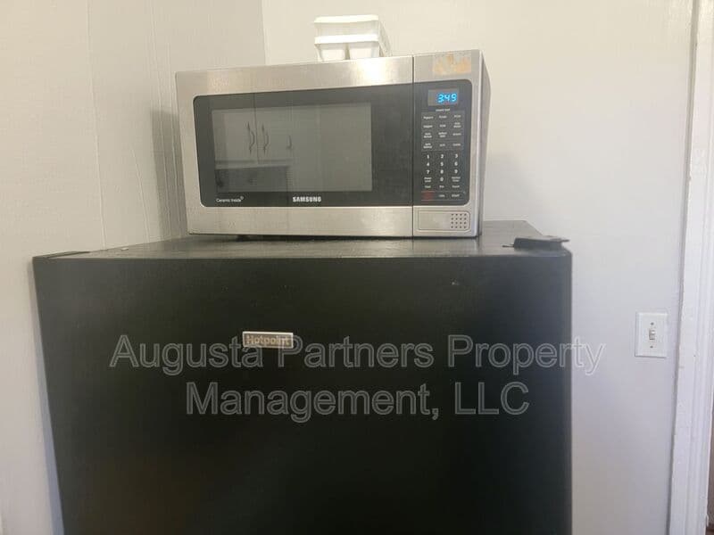 Augusta House: 1330 Wingfield St
