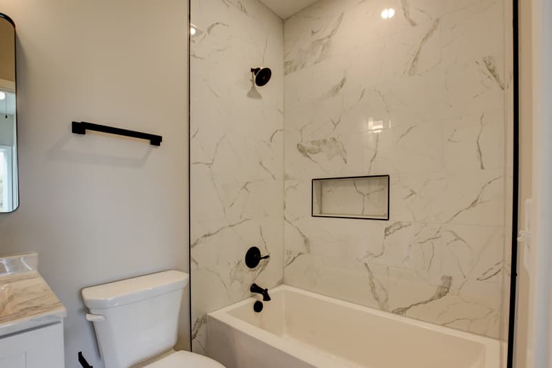 Guthrie House: 230 3rd Street