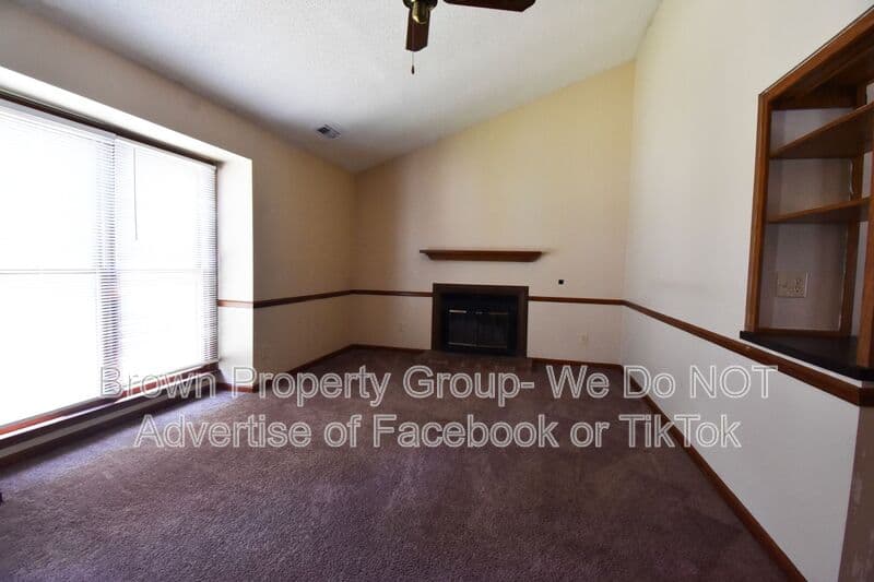 Fayetteville House: 146 Homeplace Ct