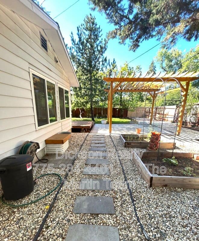 Reno House: 1155 Washington Street