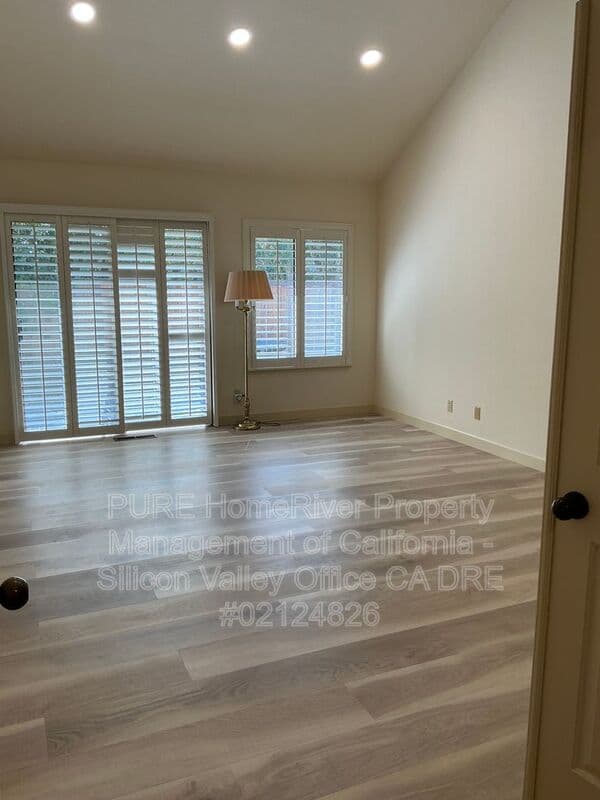 Cupertino House: 10180 Byerly Ct