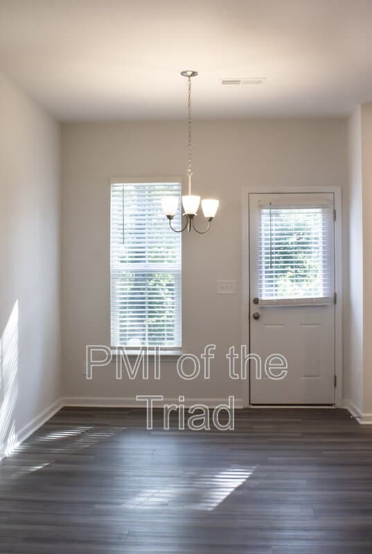 Jamestown Townhome: 3005 Mackay Pointe Lane