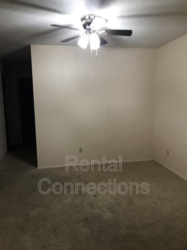 Herrin Condo: 800 S. 3rd Apt 1