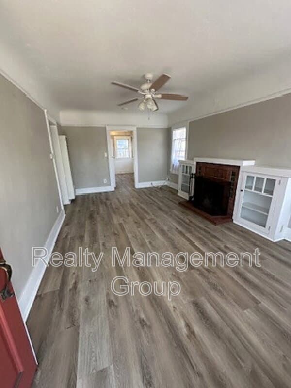 San Diego House: 3672 Florida Street