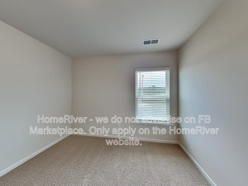 Elgin Townhome: 1054 Cornelia St