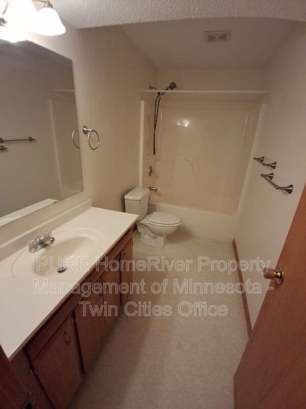 Rochester Townhome: 3325 7th St NW