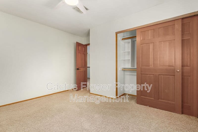Phoenix House: 13204 S 38Th Pl