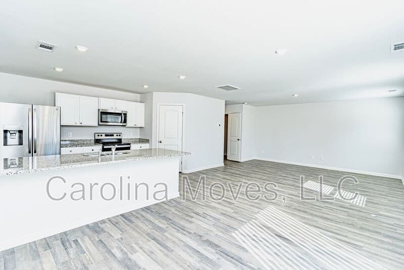 Inman House: 638 Farmstead Trail