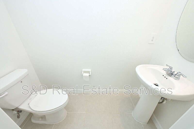 Lakeland House: 7847 Abagail Dr.