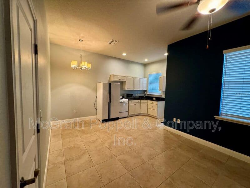 LAKELAND House: 2031 INDIAN SKY CIRCLE