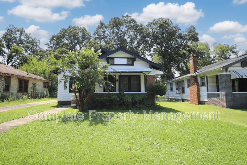 Birmingham House: 1629 Woodland Avenue Southwest