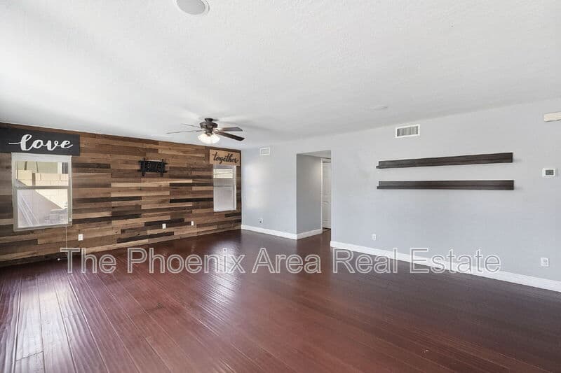 San Tan Valley House: 2669 W Quick Draw Way