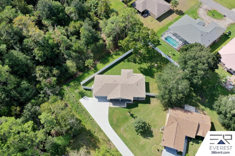 Palm Coast House: 12 Walt Place
