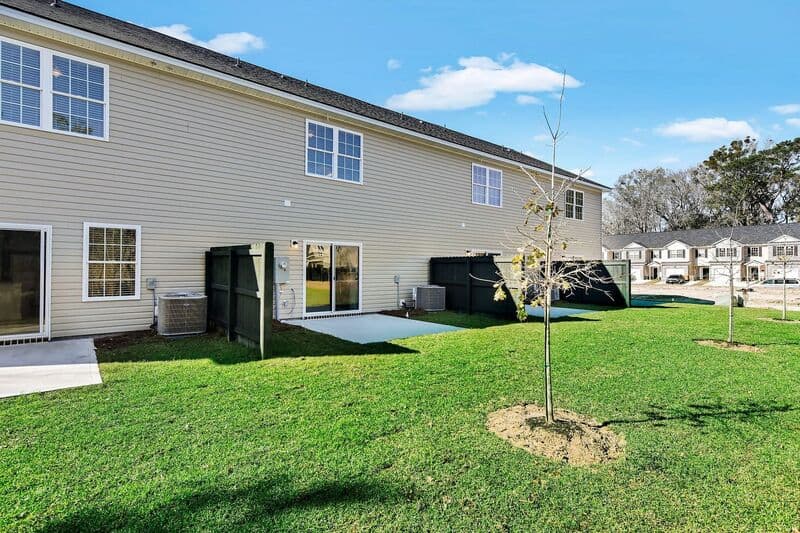 Richmond Hill House: 39 Coleman Court