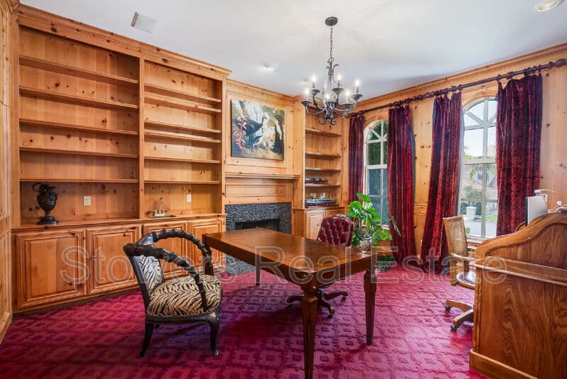 Danville House: 4482 Deer Ridge Rd