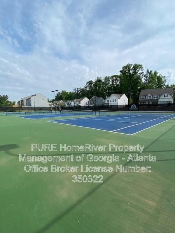 Dallas House: 130 Laurelcrest Ln
