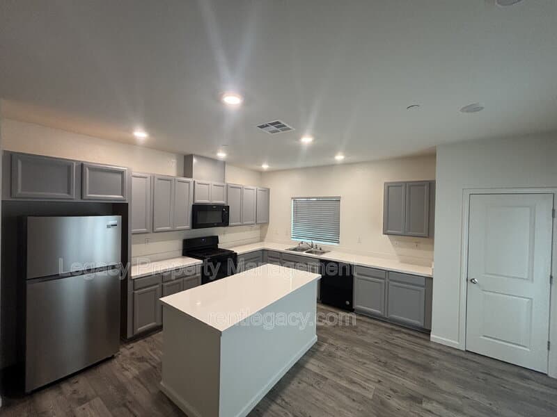 Antelope House: 2878 Catalano Wy
