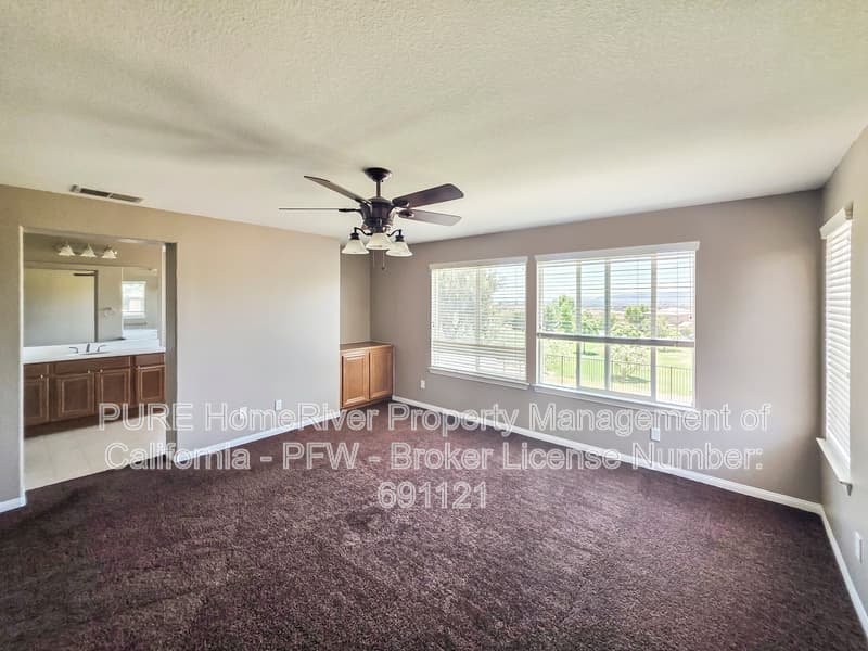 Wildomar House: 23655 Glazebrook Rd