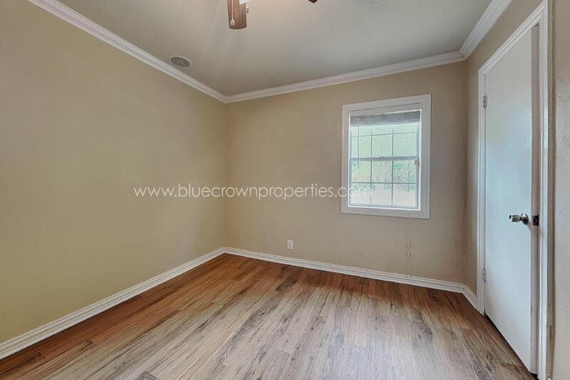 Euless House: 805 Aransas Drive