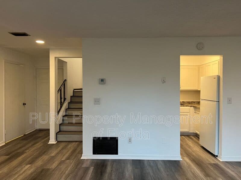 Ocala House: 627 NE 28th Avenue