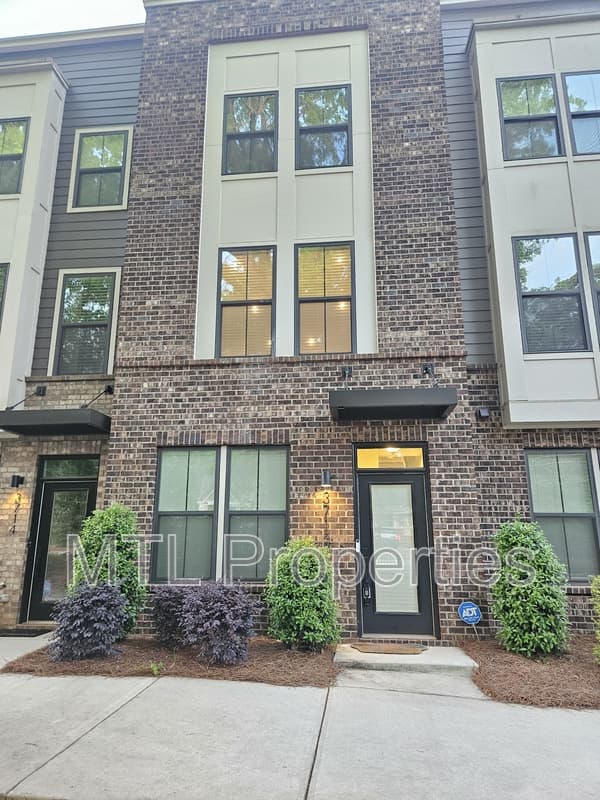 Charlotte Townhome: 3712 Ellington Street - 1