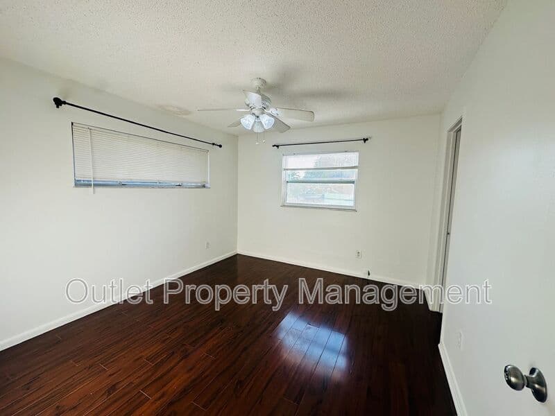 Orlando House: 10300 Arbor Ridge Trail