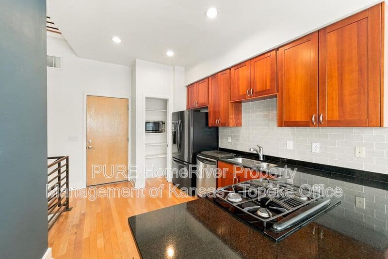 Kansas City House: 4540 J.C. Nichols Parkway