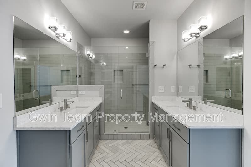 Atlanta Townhome: 721 Taylor Ct
