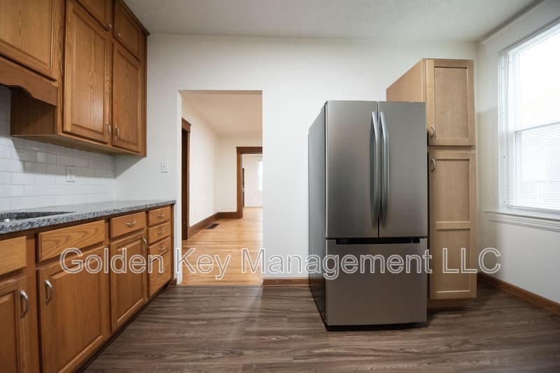 North Olmsted Condo: 5195 Dover Center Road - 1