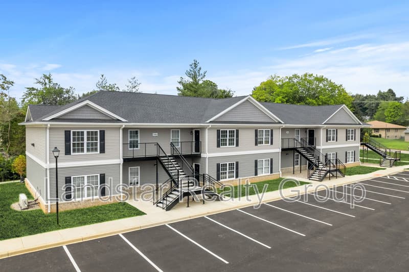 Louisville Condo: 7312 Tiger Way