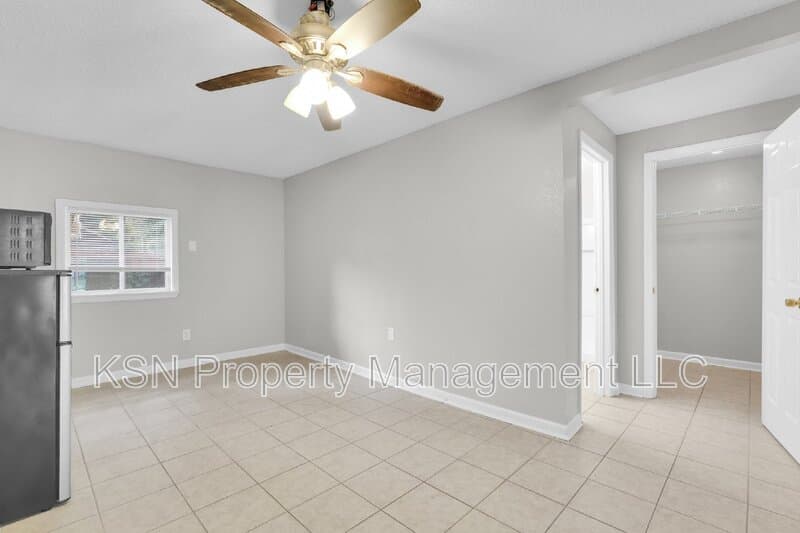 Savannah House: 117 Windsor Road