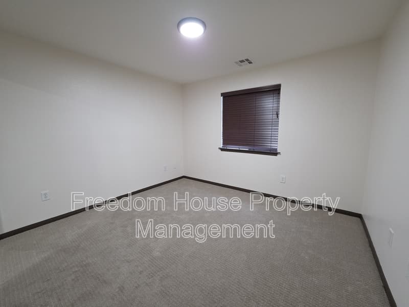Pahrump House: 410 East Bellville Road