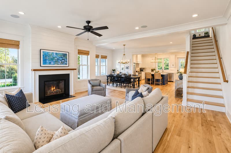 Mount Pleasant House: 1848 Carolina Park Boulevard