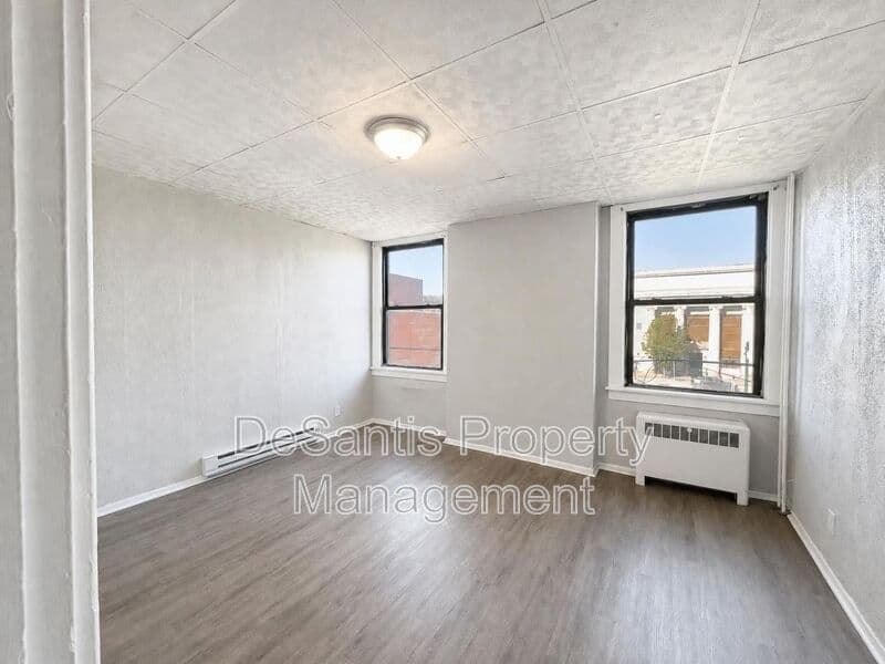 Homestead Condo: 810 Amity Street