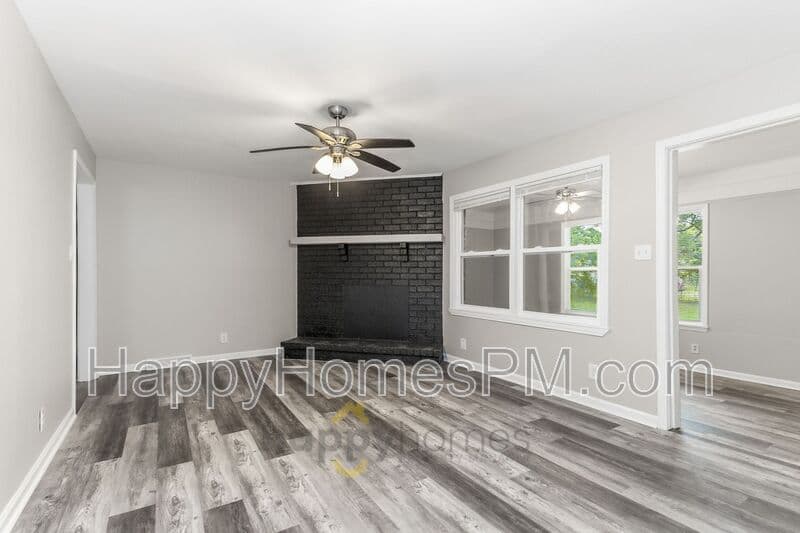 Monck's Corner House: 508 Whiterock Lane