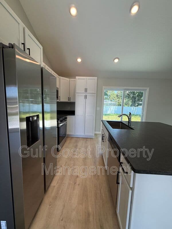 North Port House: 3294 West Price Blvd