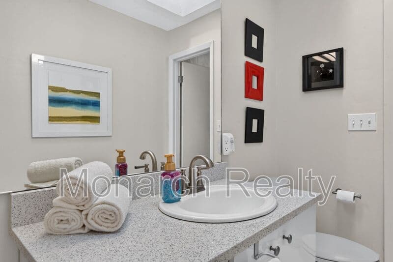 Gainesville House: 1326 Northwest 57th Street