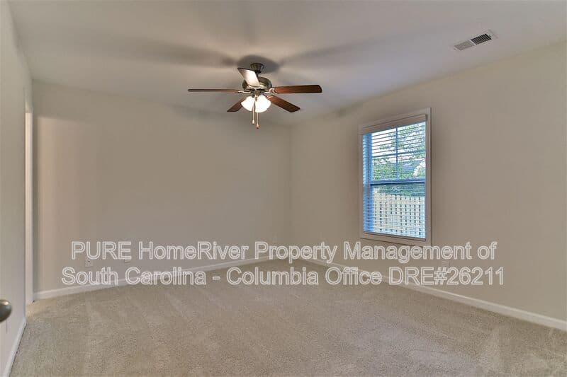 Columbia House: 416 Pitchling Dr