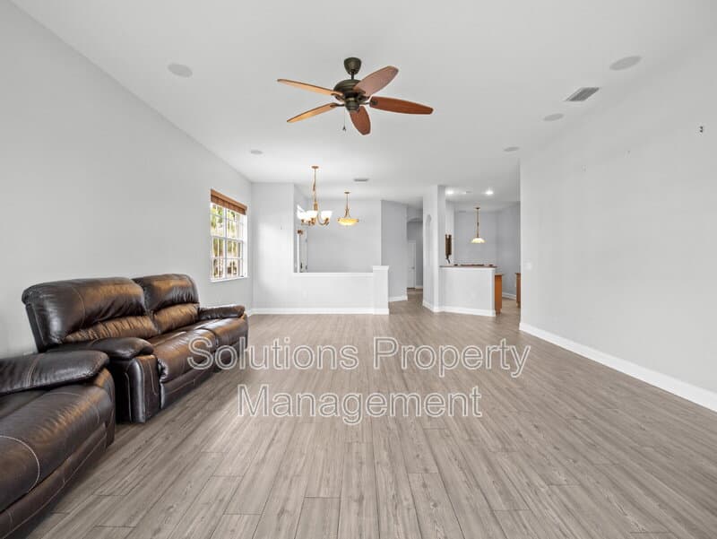 Melbourne Townhome: 1317 Ballinton Dr