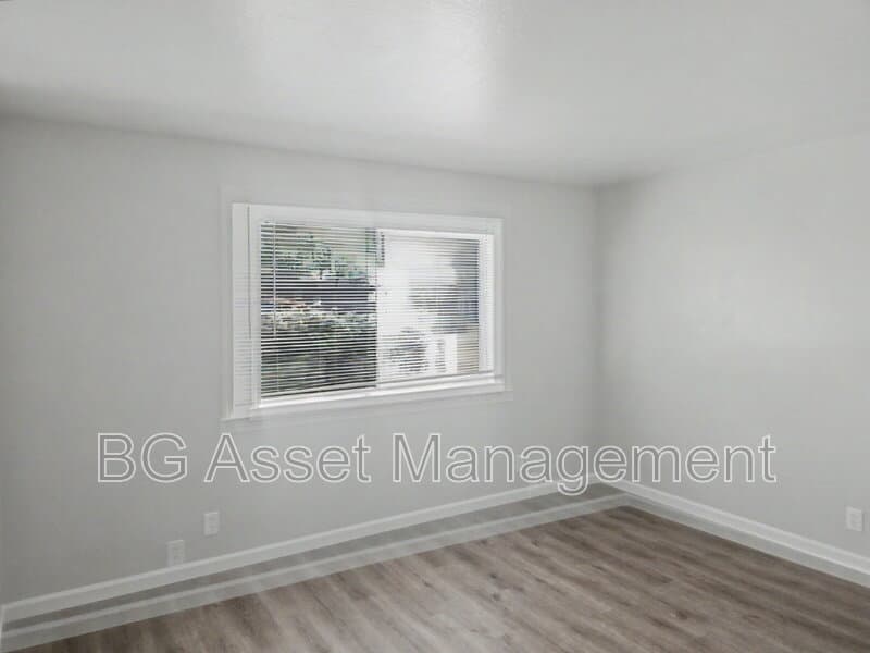 San Pablo Condo: 1691 Hayes Street